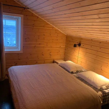Tuftehytta Holiday home *